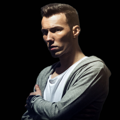 TOM SWOON